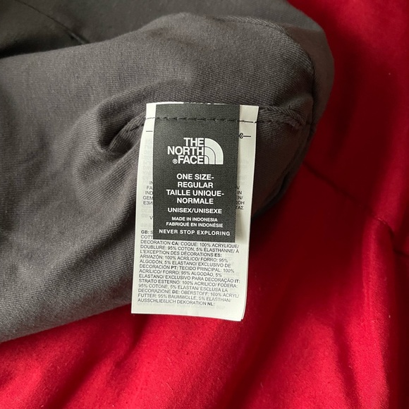 The North Face Beanie - Picture 3 of 4